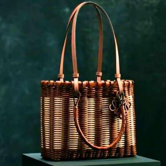 $2,200✨LOEWE 🌺 SS21 Woven Top Double Handle Raffia Basket Tote Bag - Picture 14 of 14